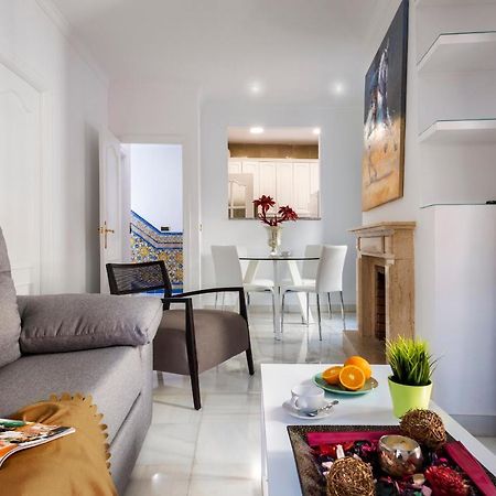 Lux Home - Sierpes Terrace เซบีญา ภายนอก รูปภาพ