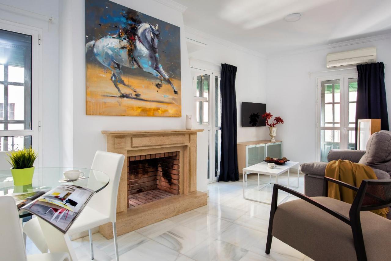 Lux Home - Sierpes Terrace เซบีญา ภายนอก รูปภาพ