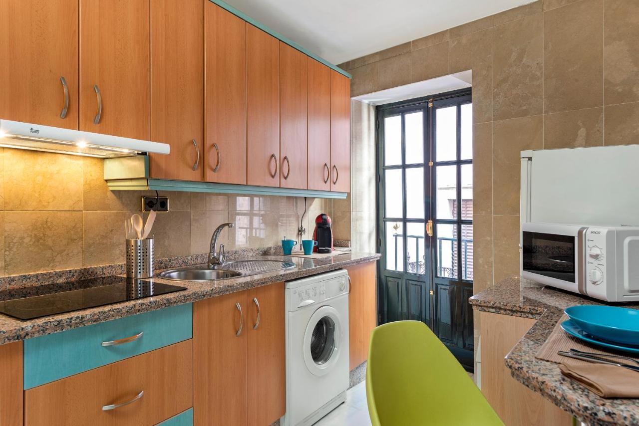 Lux Home - Sierpes Terrace เซบีญา ภายนอก รูปภาพ